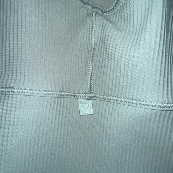 LULULEMON Power Pivot Reversible Ribbed Tank - Picture 6 of 7